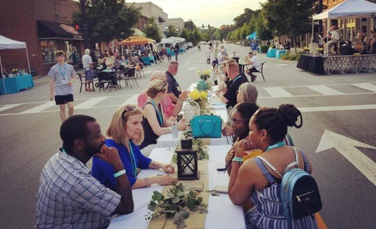 Taste Inn is a chance to meet and share a meal with a neighbor.